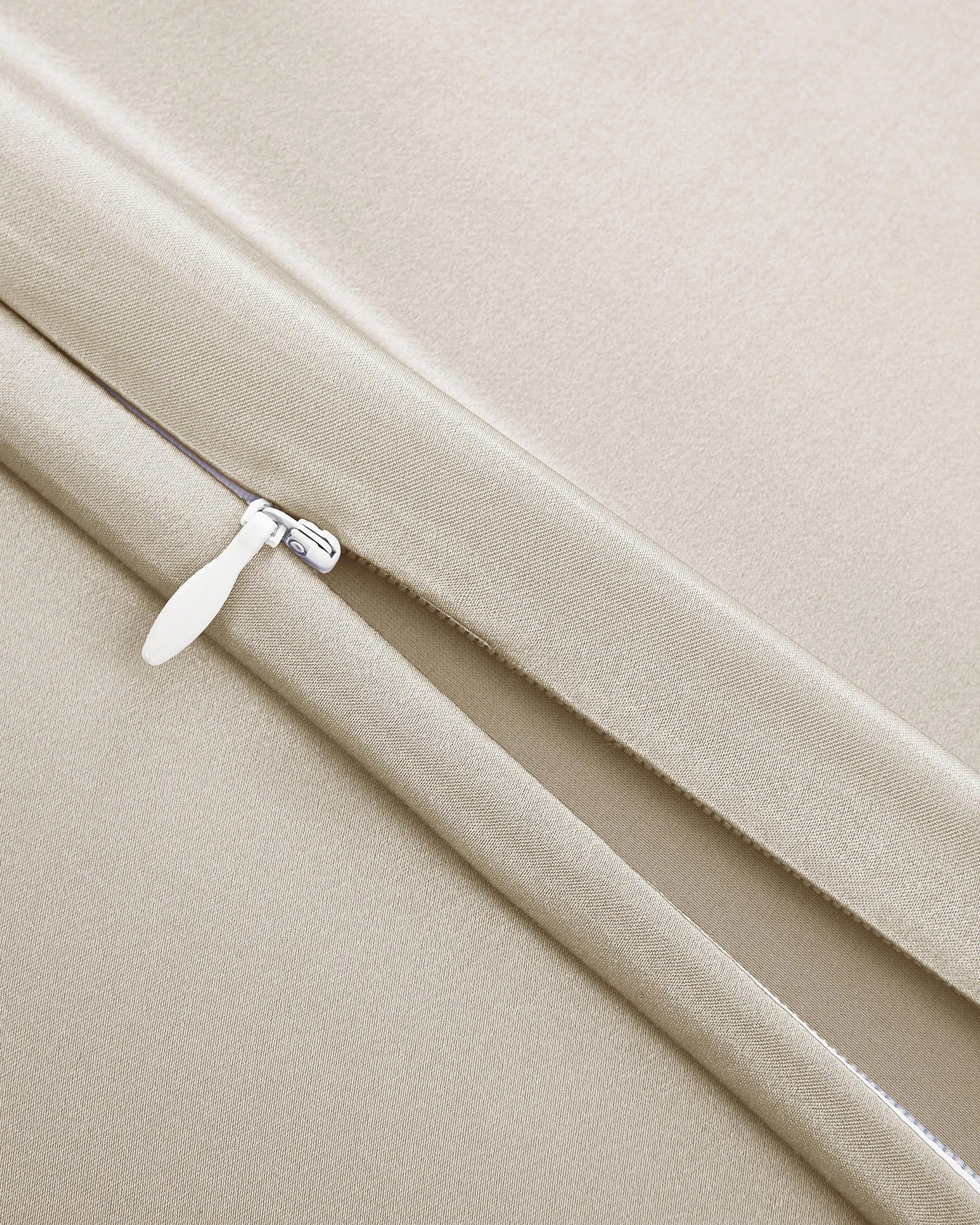 22MM Silk Flat and Fitted Sheet Set