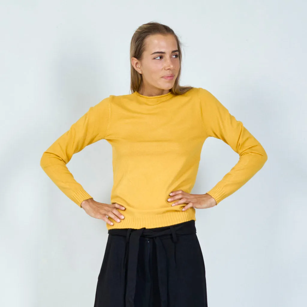 Classic crewneck sweater wholesale