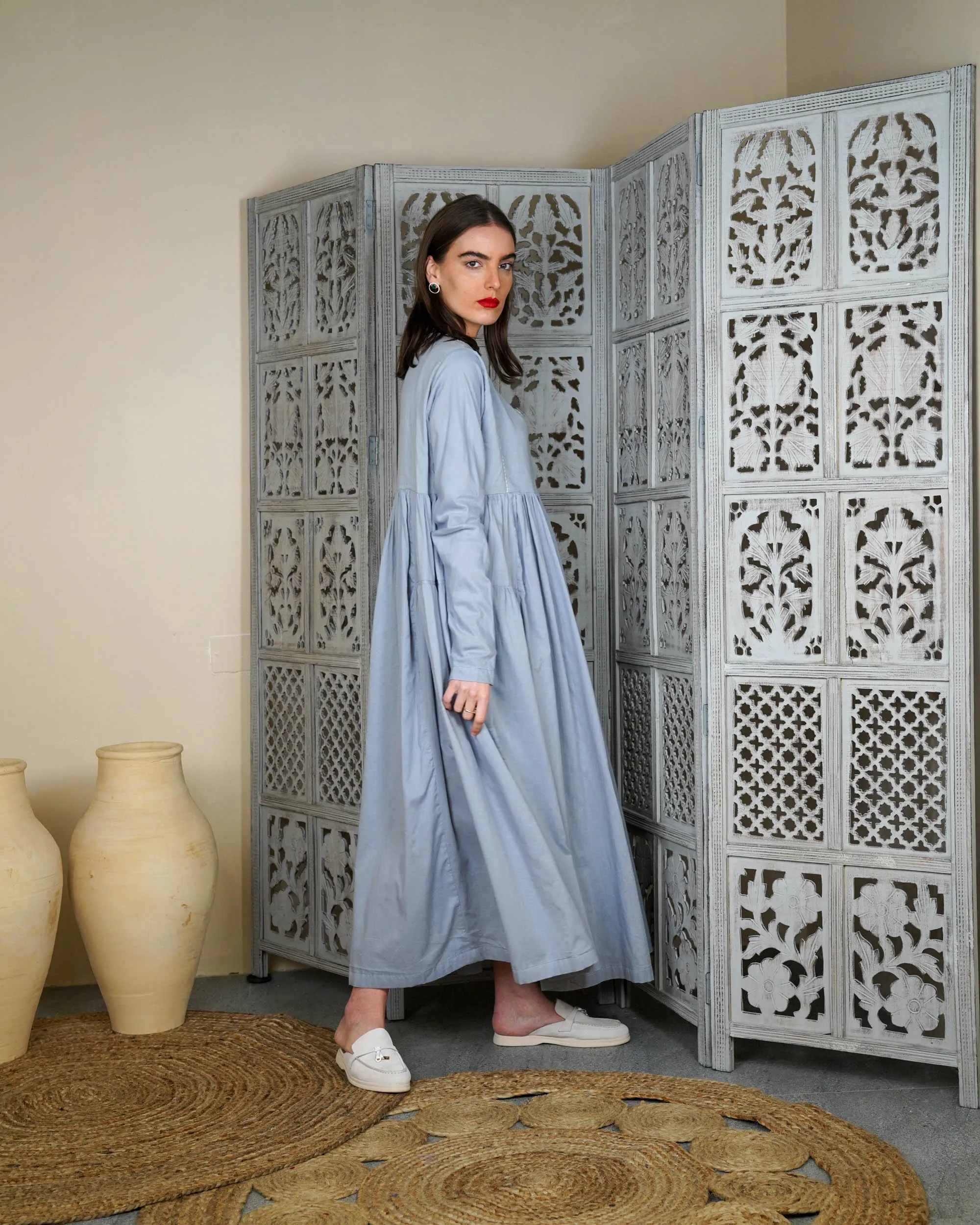 Embroidered neck with klosh design and waist gathered with long sleeves cotton kaftan 2953 - قفطان