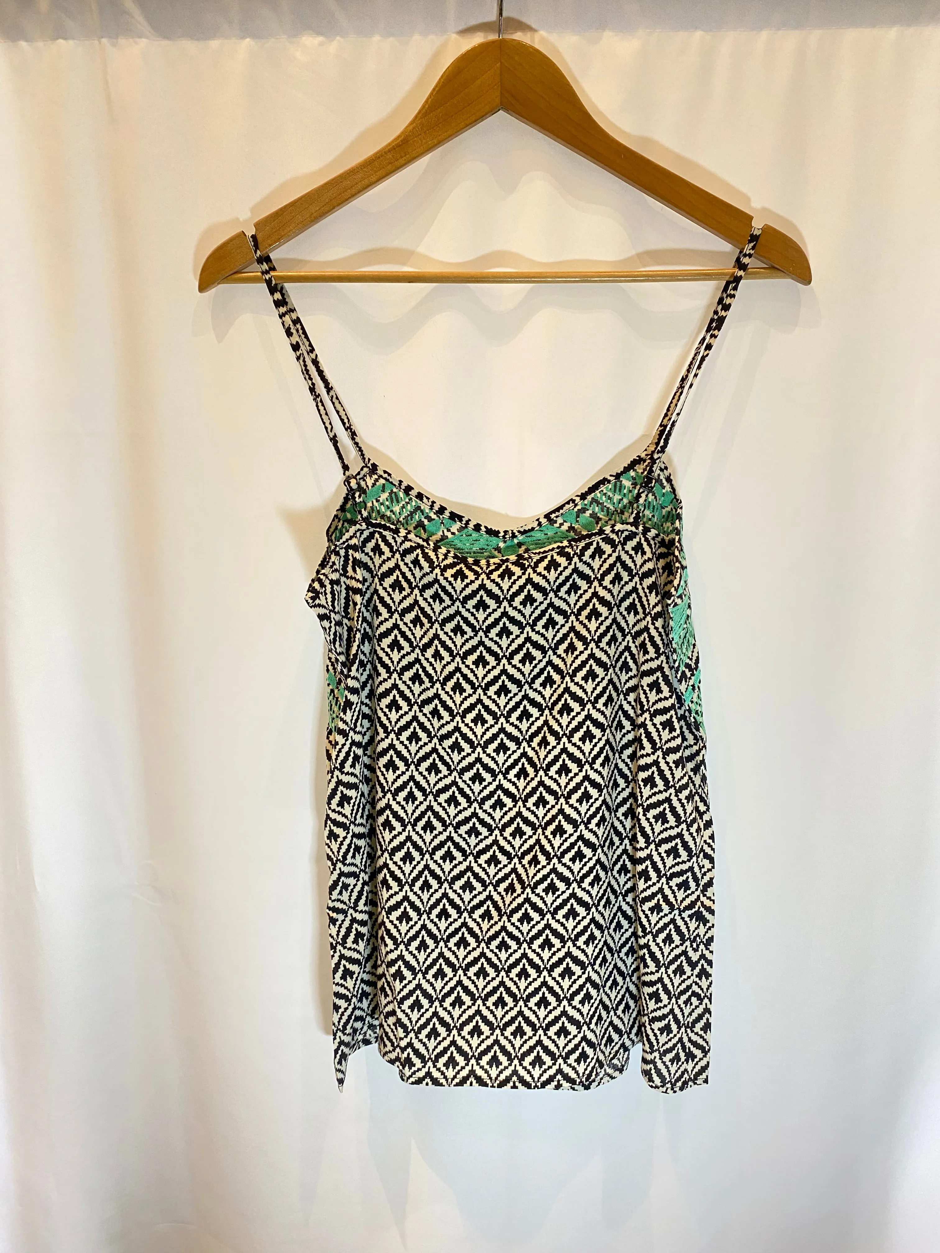 EMBROIDERED PRINT TANK