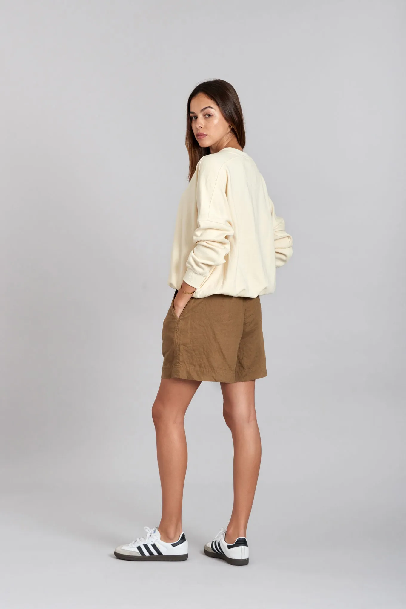 EMMIE - Linen Khaki Short