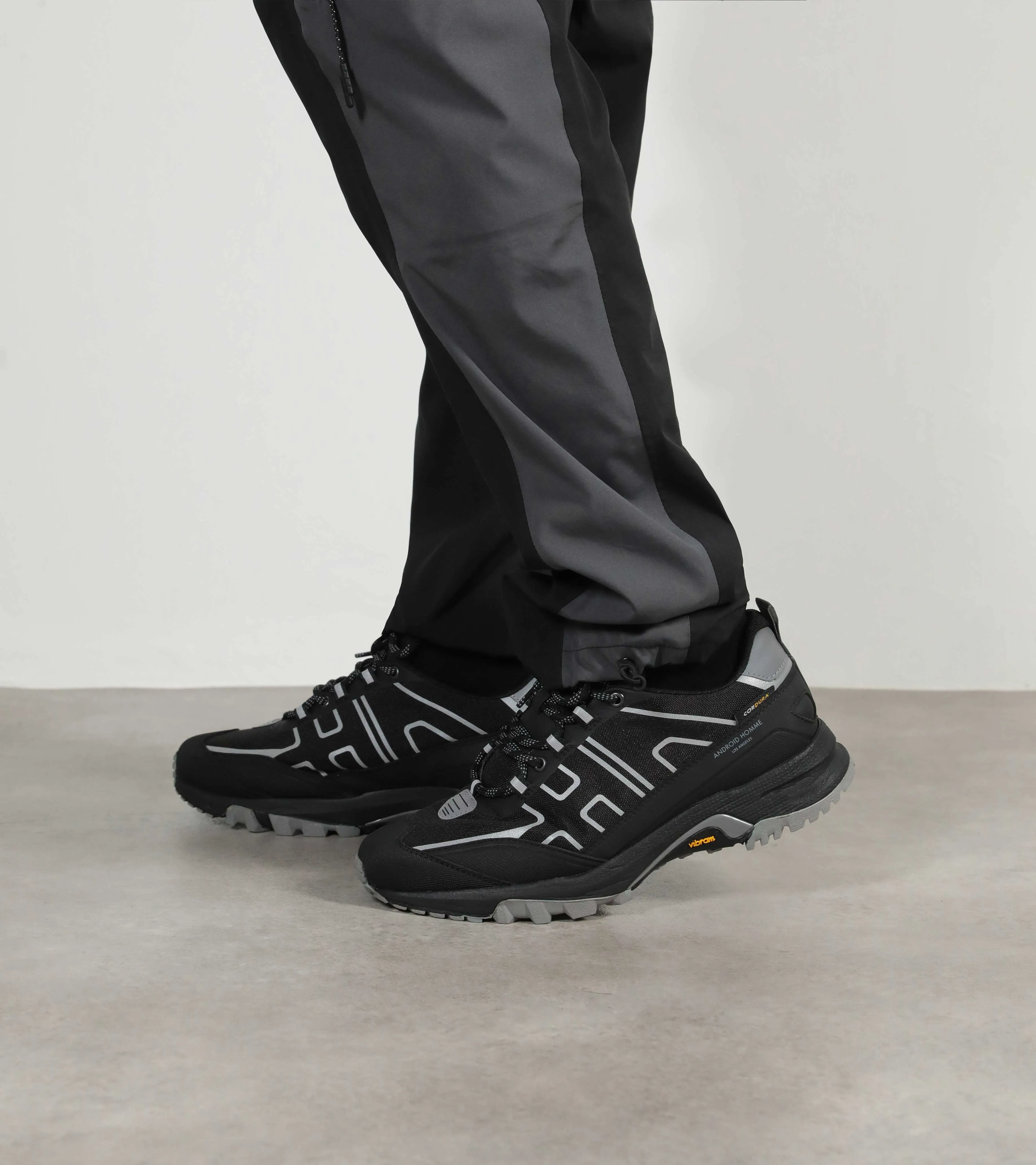 Geres Trek | Black Reflective AHP231-41