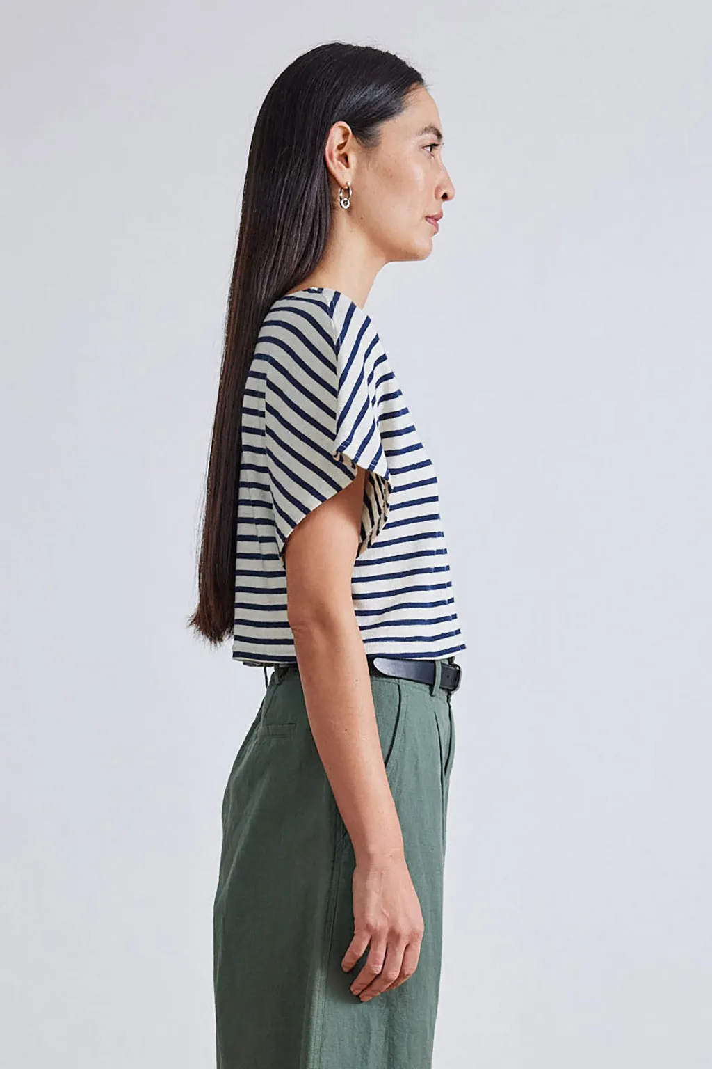 LULU CROPPED TEE