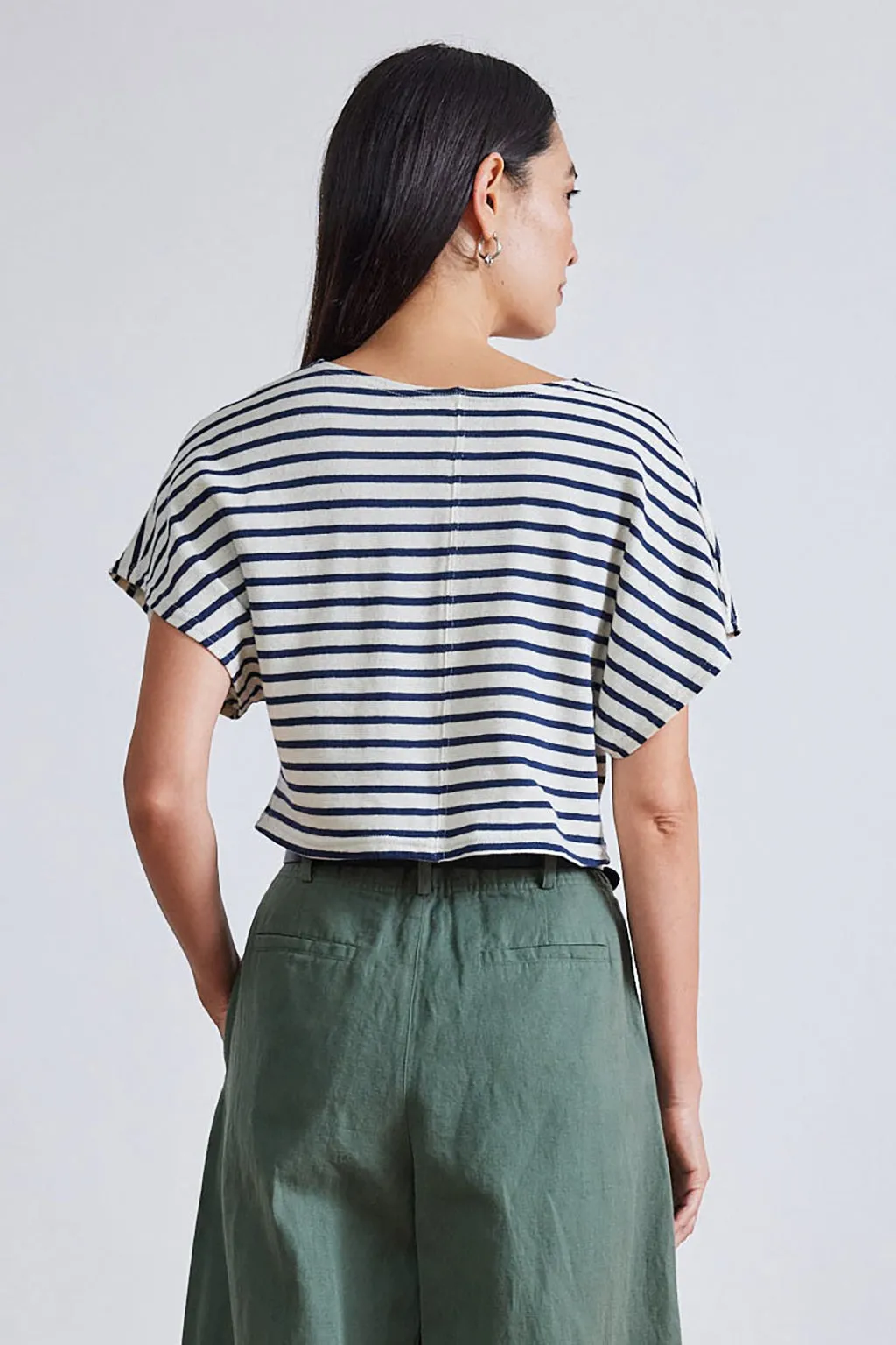 LULU CROPPED TEE