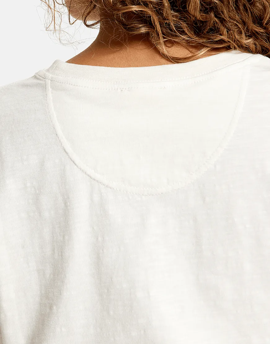 Olea Crop Tee in Soft Cloud