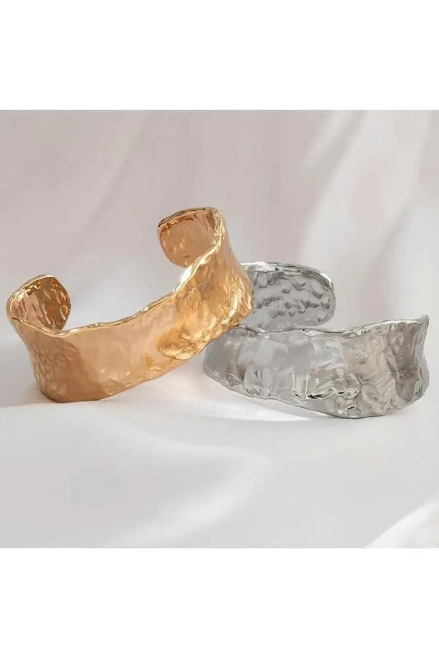 Throne Cuff 2.0